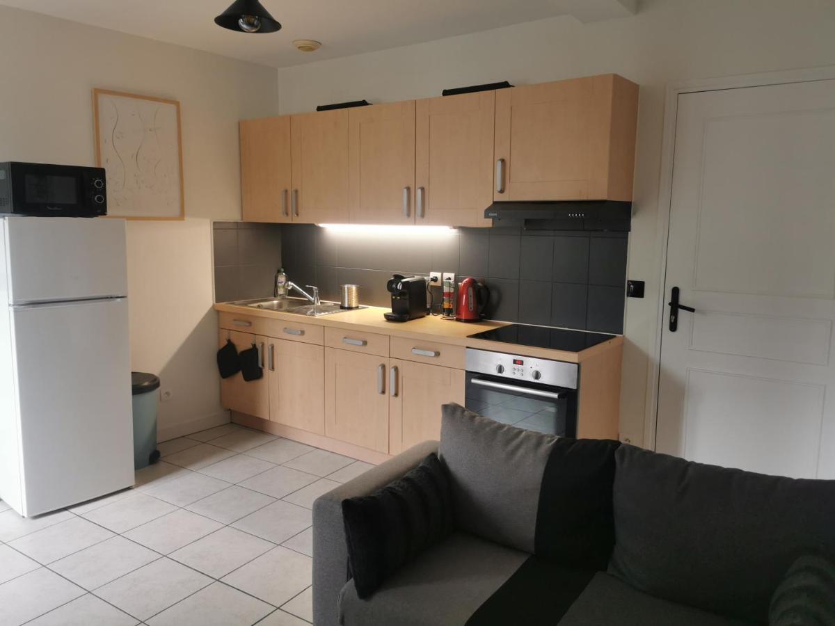 Charmant Appartement A 1 Minute Du Lac Annecy Exterior photo